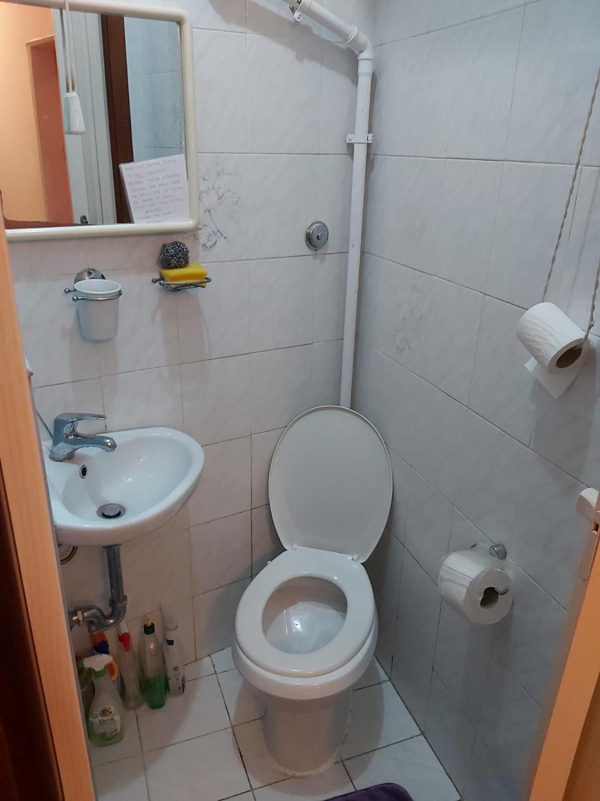 Luisa Rooms - Apartment In The Heart Of Вернацца Экстерьер фото